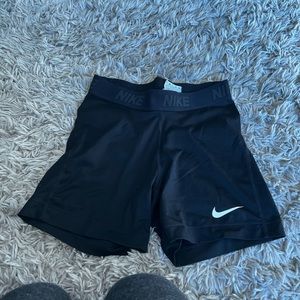 nike compression shorts